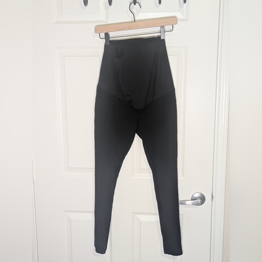 Isabel Maternity by Ingrid & Isabel Crossover Panel Leggings XS | Black